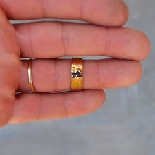 Load image into Gallery viewer, 14K solid yellow gold Unisex ring
