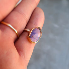 Load image into Gallery viewer, Quartz with Amethyst Hematite inclusions mixed metal 14K yellow gold sterling silver ring. Size 6.75
